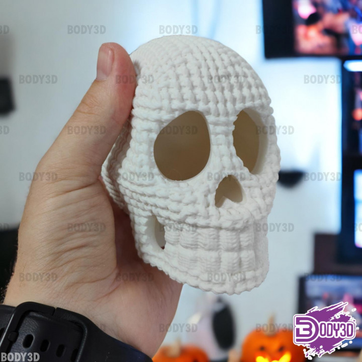 Craniu Croșetat, Statuie Lumânare