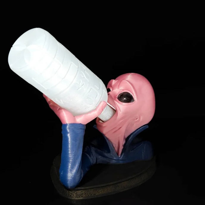 Allen, the Alien, Wine Holder