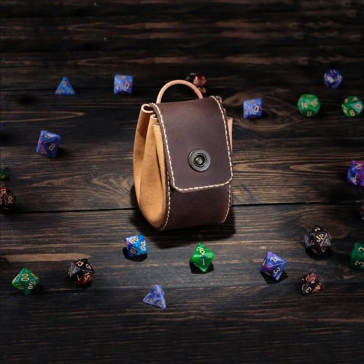 Magnetic Dice Pouch, Natural Leather