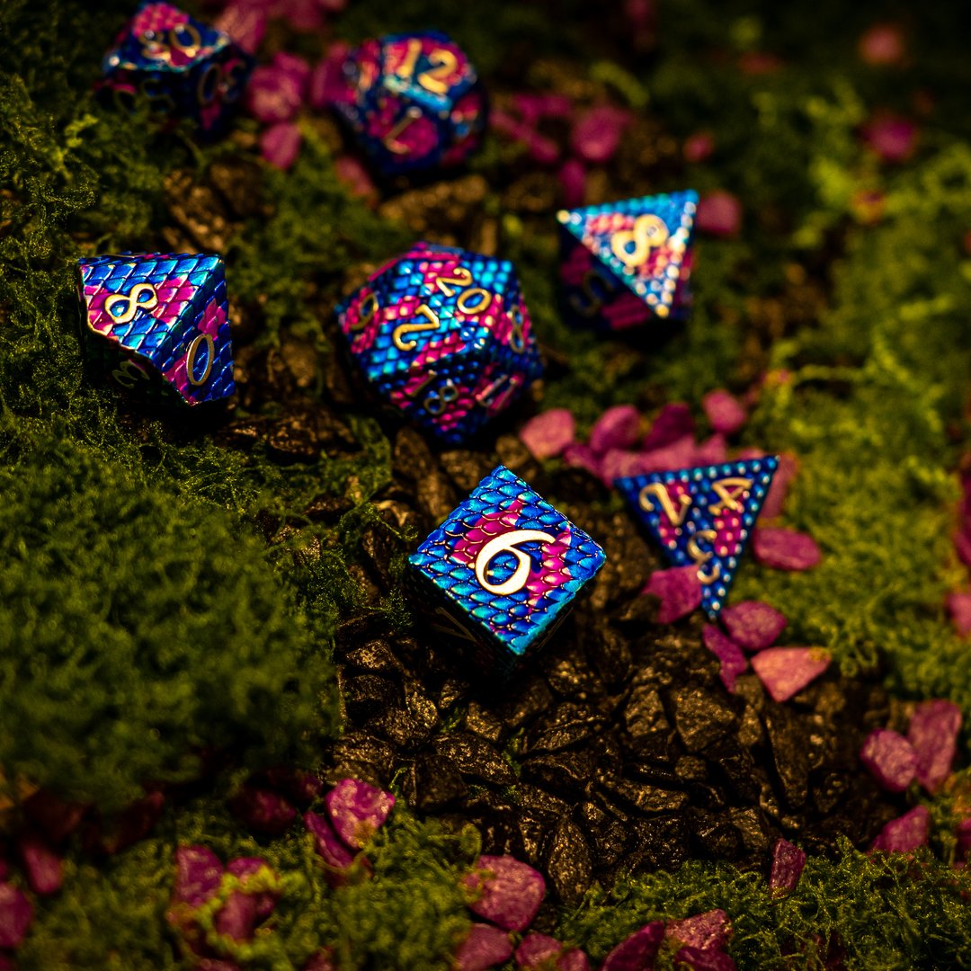 Metal dice set 05, blue and pink dragon scale, photo 3