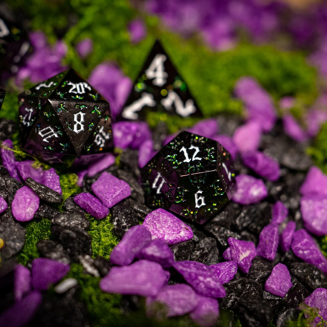 Metal dice set 06, black, with green glitter swirls, photo 7