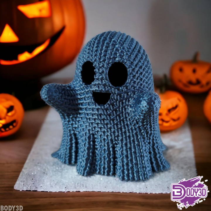 Crocheted Ghost, Breloc