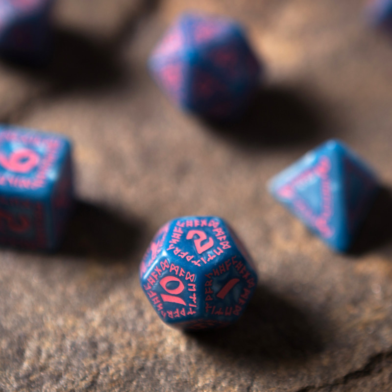 Runic Glacier & pink Dice Set